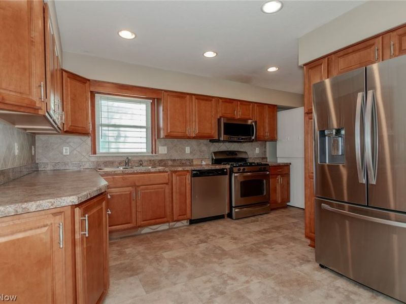 31435 Bayridge Boulevard, Willowick, OH 44095 Photo 8