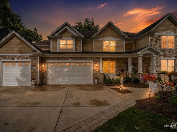 706 Wehrli Drive, Naperville, IL 60540