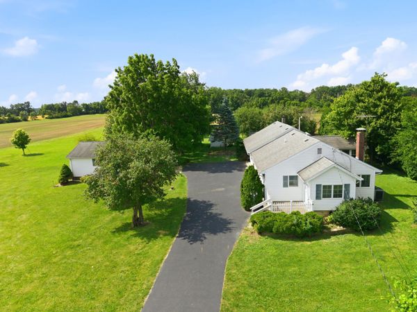 1873 Buttermilk Hill Road , Delaware, OH 43015