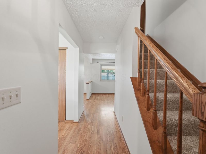 6911 Finchley Drive, Reynoldsburg, OH 43068 Photo 4