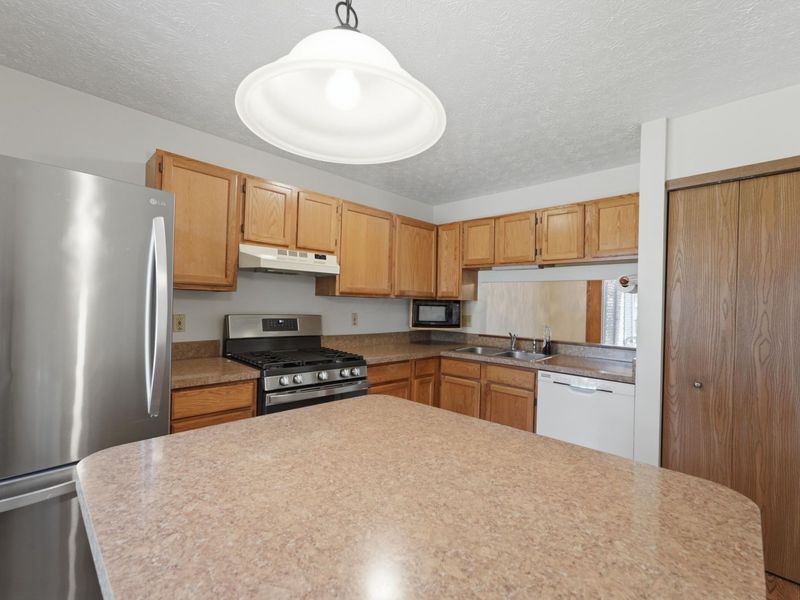 6911 Finchley Drive, Reynoldsburg, OH 43068 Photo 8
