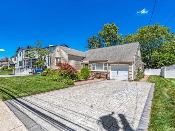 3247 Skillman Avenue , Oceanside, NY 11572