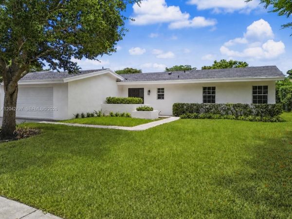 10262 SW 127th Pl , Miami, FL 33186