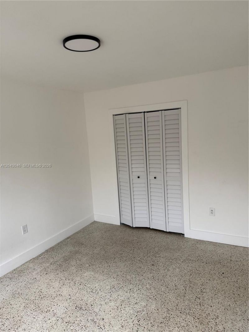 2010 SW 6th St, Unit 4, Miami, FL 33135 Photo