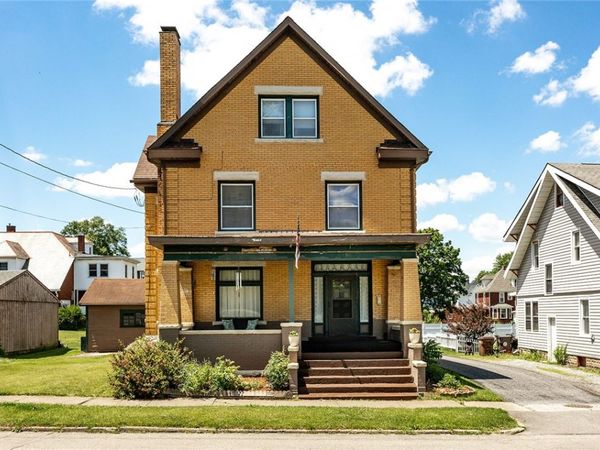 311 Stewart Ave, Grove City, PA 16127