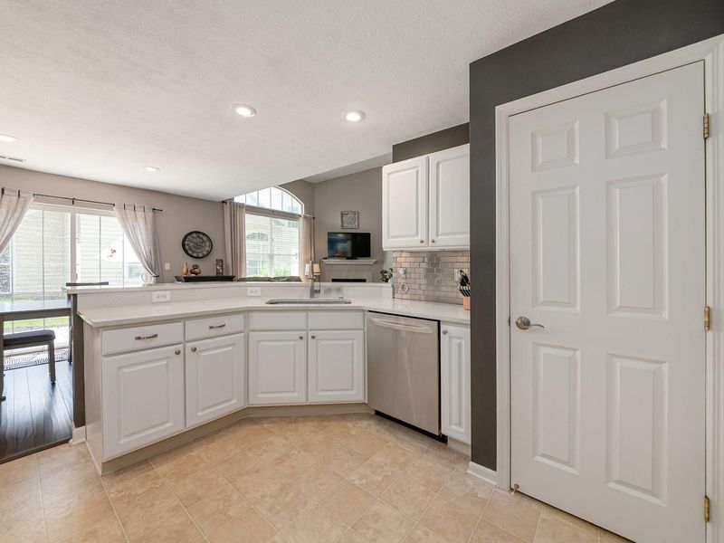 5091 Vinings Boulevard, Dublin, OH 43016 Photo 13