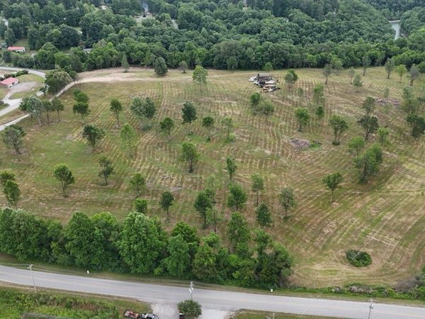 Stone Mill Rd, Jacksboro, TN 37757