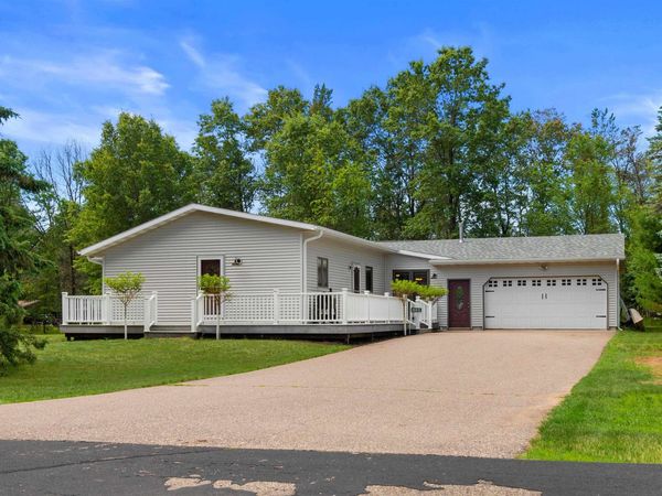325 Short Sword Court, Nekoosa, WI 54457