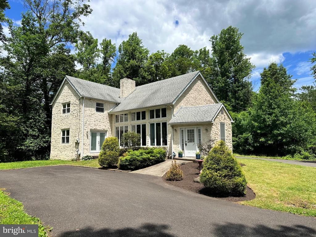 305 THOUSAND ACRE ROAD , SELLERSVILLE, PA 18960