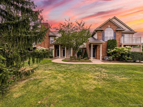 3581 Oakmonte Boulevard, Oakland Twp, MI 48306