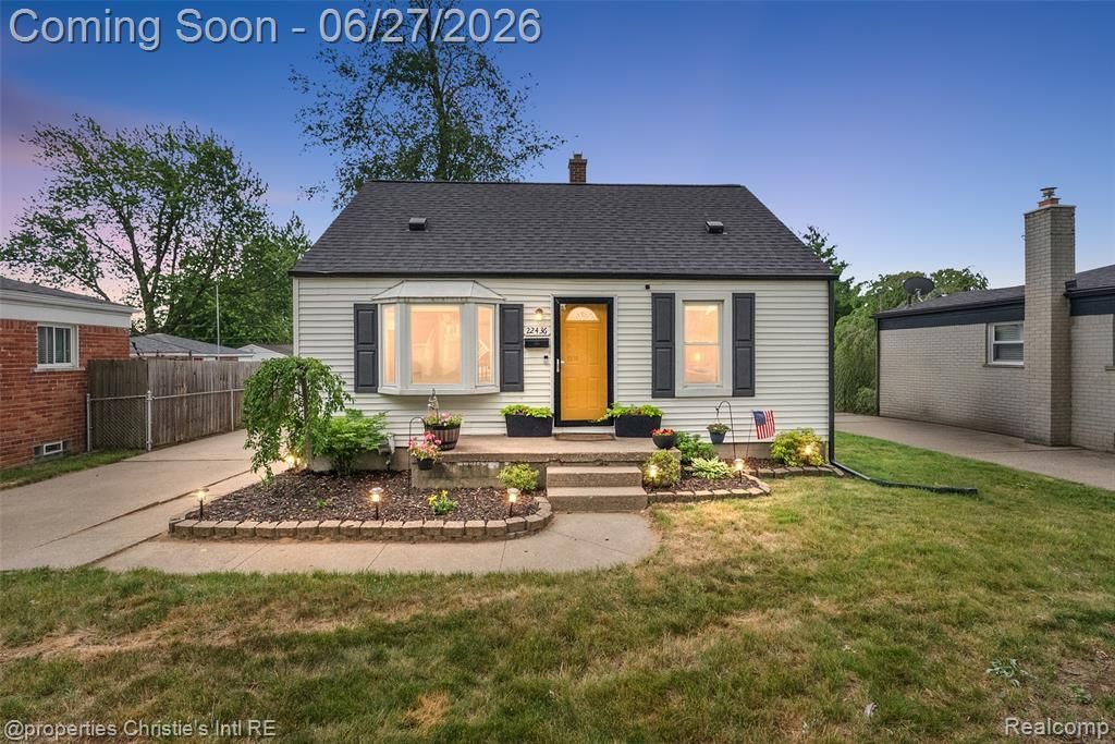 22436 Furton Street, Saint Clair Shores, MI 48082 Main Photo