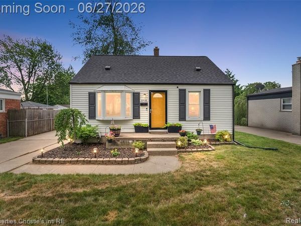 22436 Furton Street, St. Clair Shores, MI 48082