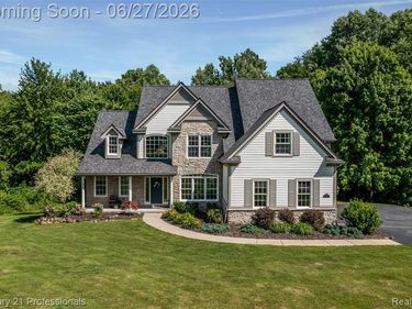 8928 Wild Iris Court, Springfield Twp, MI 48350