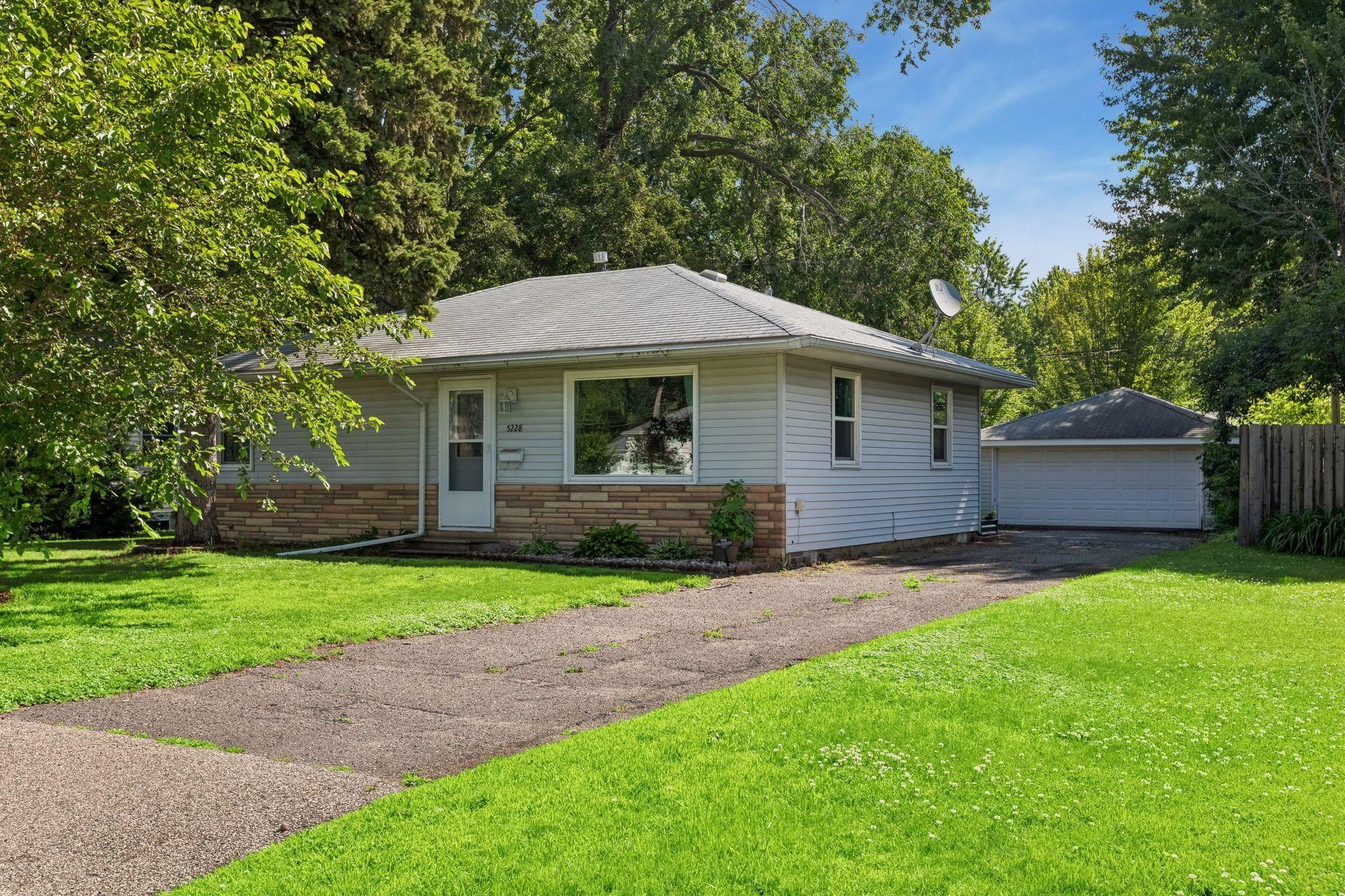 5228 Jersey Avenue N, Crystal, MN 55428 Main Photo