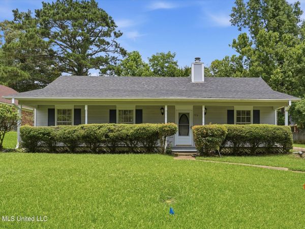339 Barfield Drive, Byram, MS 39272