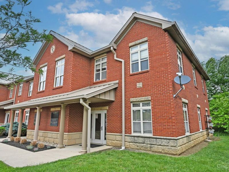 5740 Gateway Boulevard, Unit 203, Mason, OH 45040 Photo 2