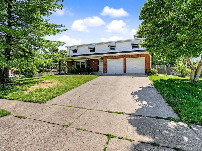 1690 Yellowglen Drive, Anderson Twp, OH 45255 Photo 3