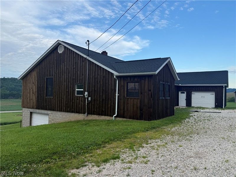 18513 Hobbler Lane, Lore City, OH 43755 Photo 3