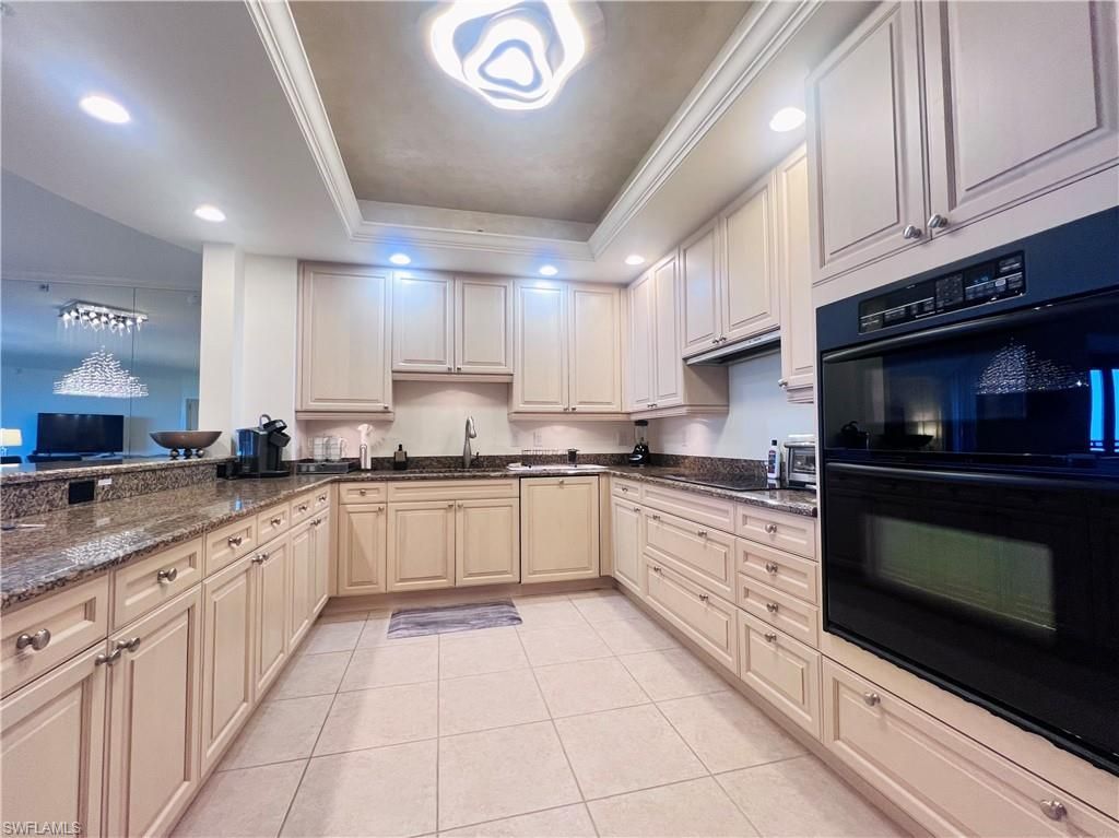 23850 Via Italia Cir , Unit 605, Estero, FL 34134 Photo
