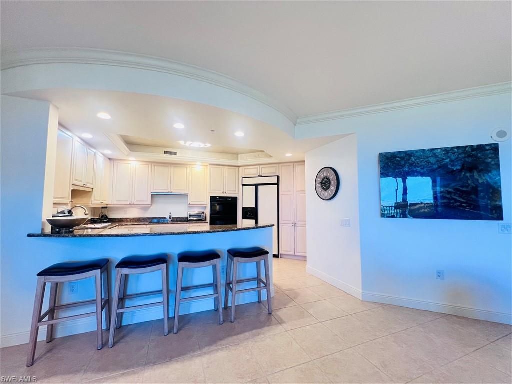 23850 Via Italia Cir , Unit 605, Estero, FL 34134 Photo