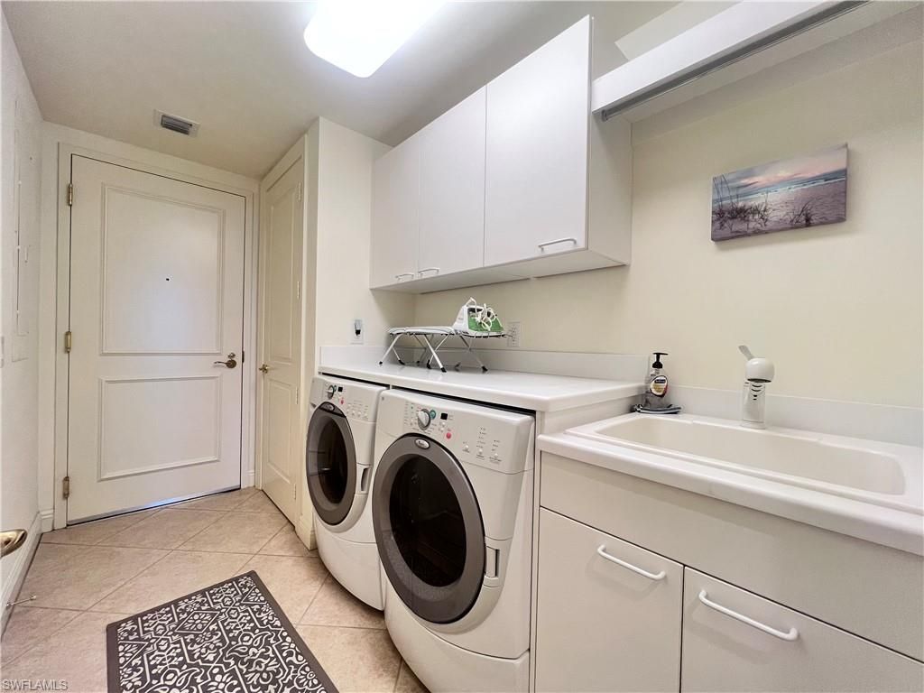 23850 Via Italia Cir , Unit 605, Estero, FL 34134 Photo