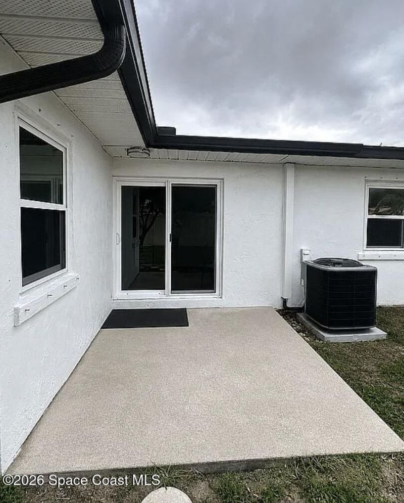 209-215 S Riverside Drive , Indialantic, FL 32903 Photo