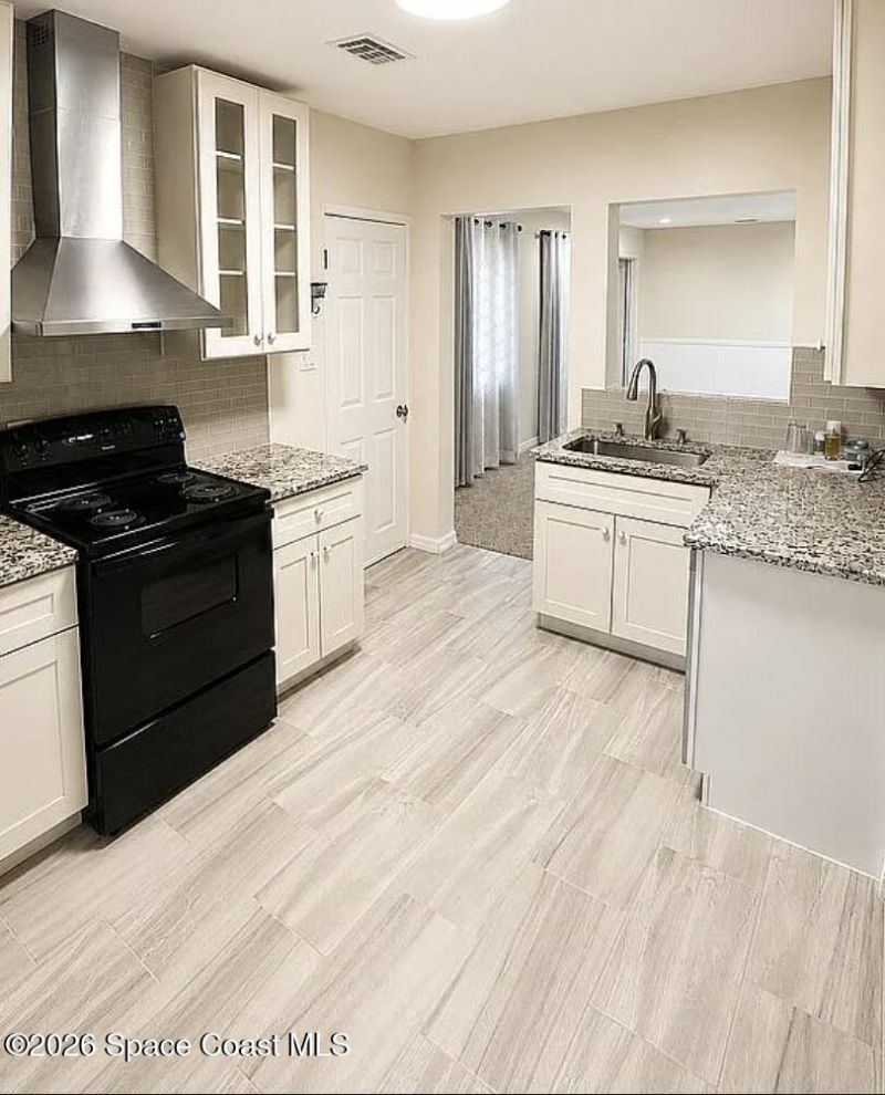 209-215 S Riverside Drive , Indialantic, FL 32903 Photo