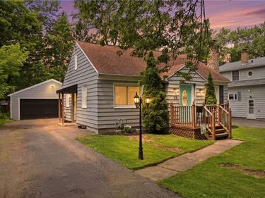 23 Montcalm Drive, Rochester, NY 14617