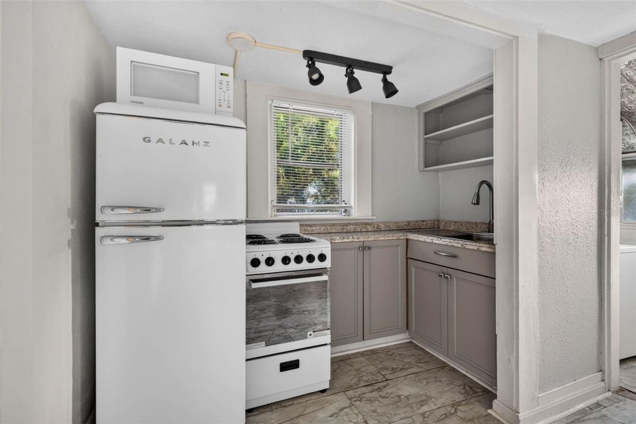 860 12th Avenue N, Saint Petersburg, FL 33701 Photo