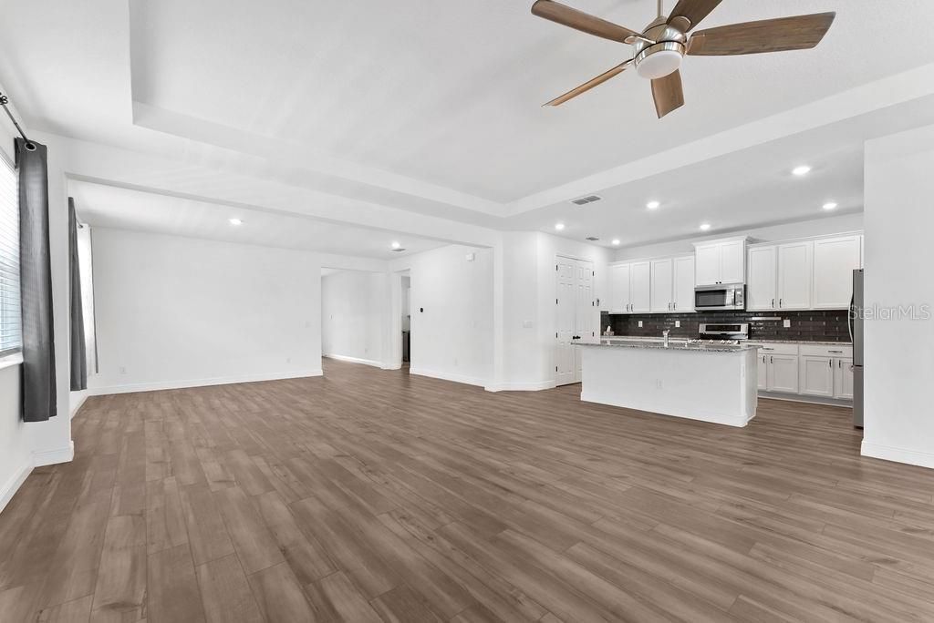 7322 34th Court E, Sarasota, FL 34243 Photo