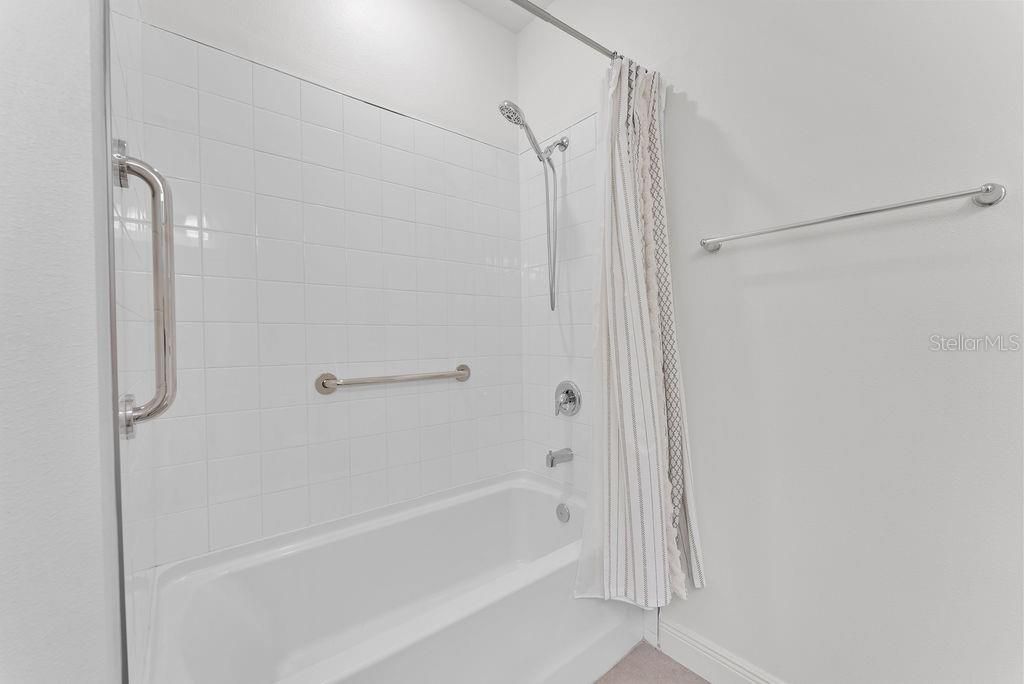 7322 34th Court E, Sarasota, FL 34243 Photo