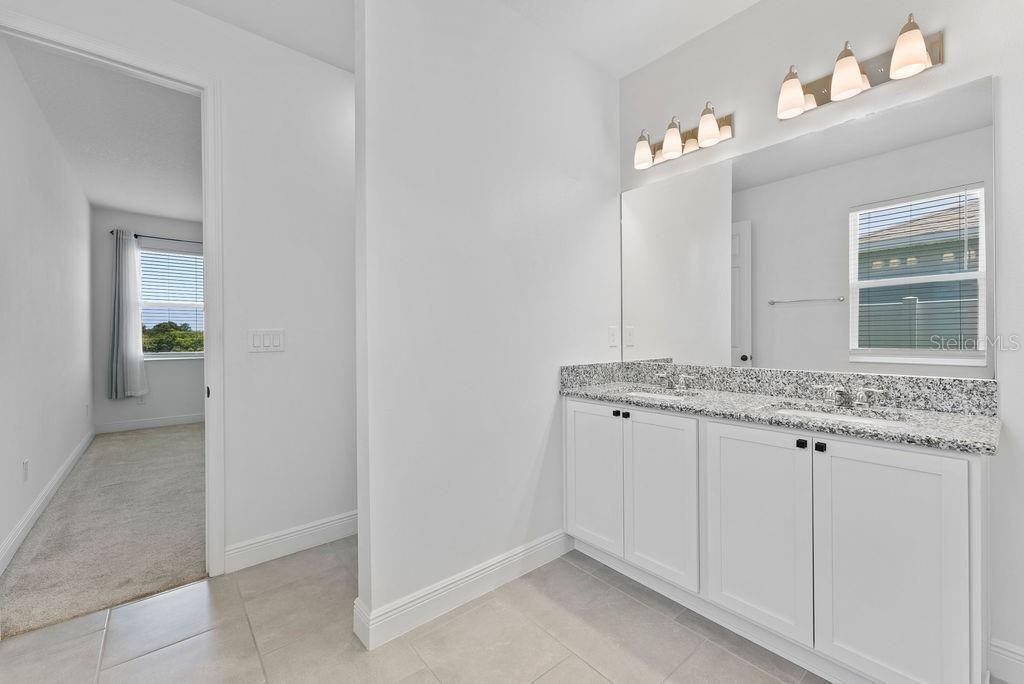 7322 34th Court E, Sarasota, FL 34243 Photo