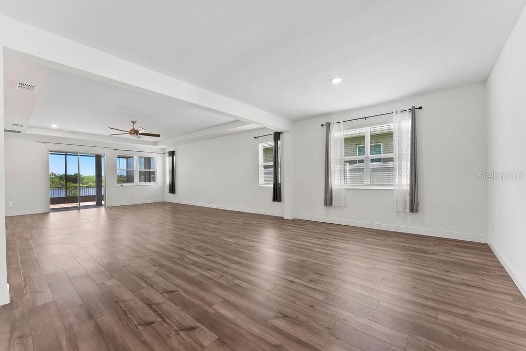 7322 34th Court E, Sarasota, FL 34243 Photo