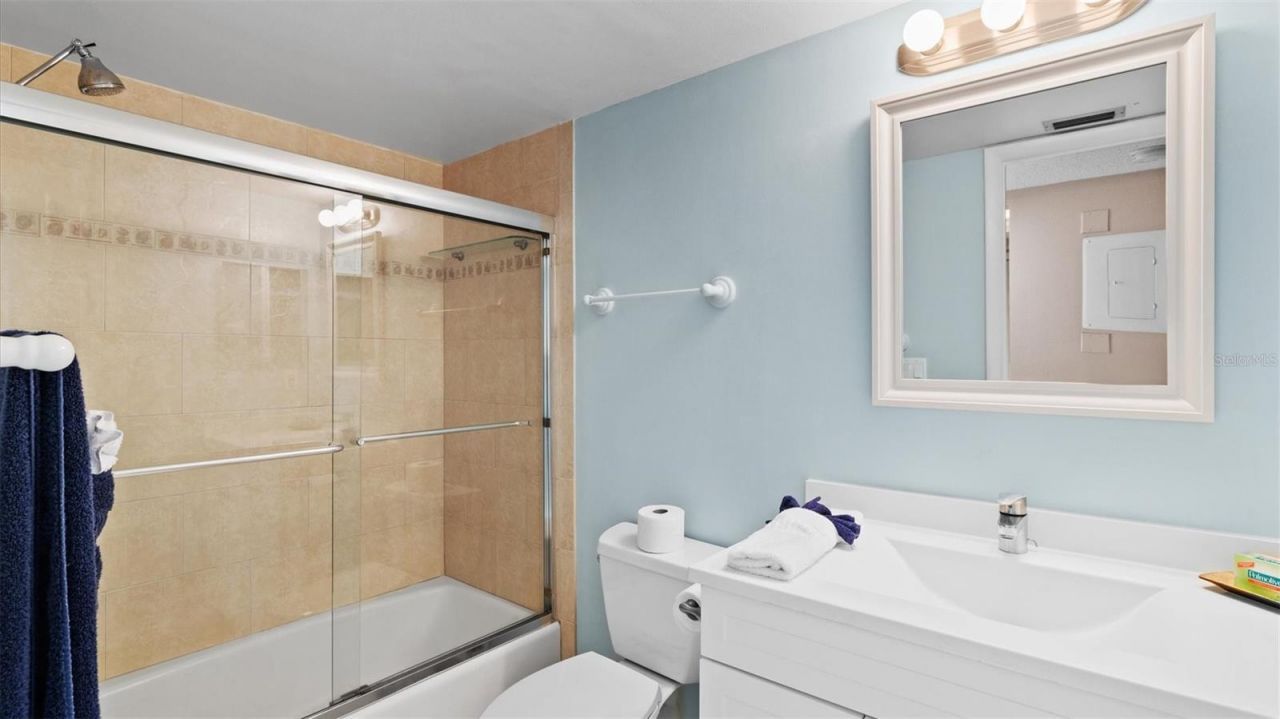 1700 Cove II Place , Unit 310, Sarasota, FL 34242 Photo