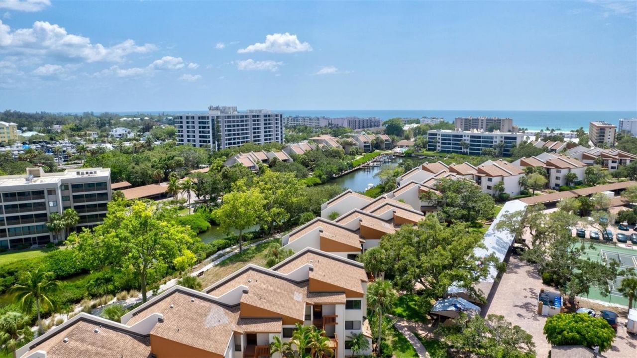 1700 Cove II Place , Unit 310, Sarasota, FL 34242 Photo