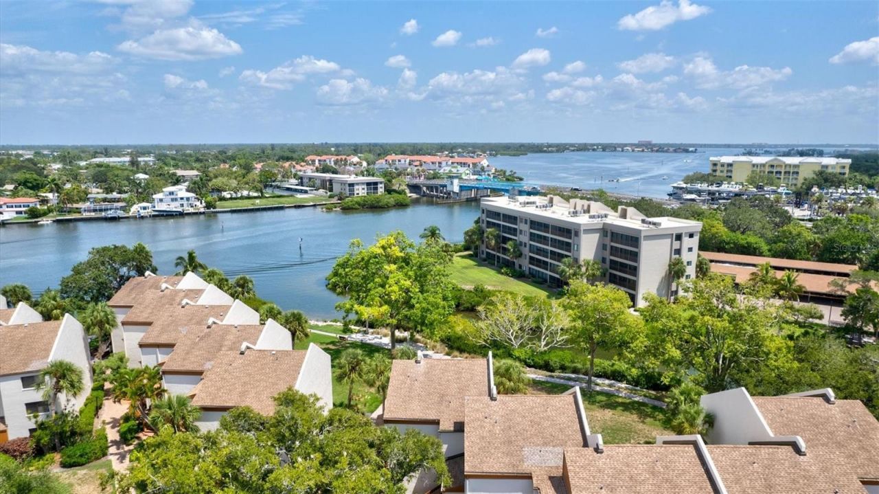 1700 Cove II Place , Unit 310, Sarasota, FL 34242 Photo
