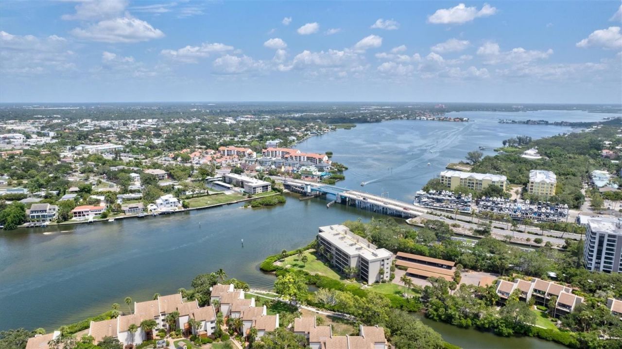 1700 Cove II Place , Unit 310, Sarasota, FL 34242 Photo