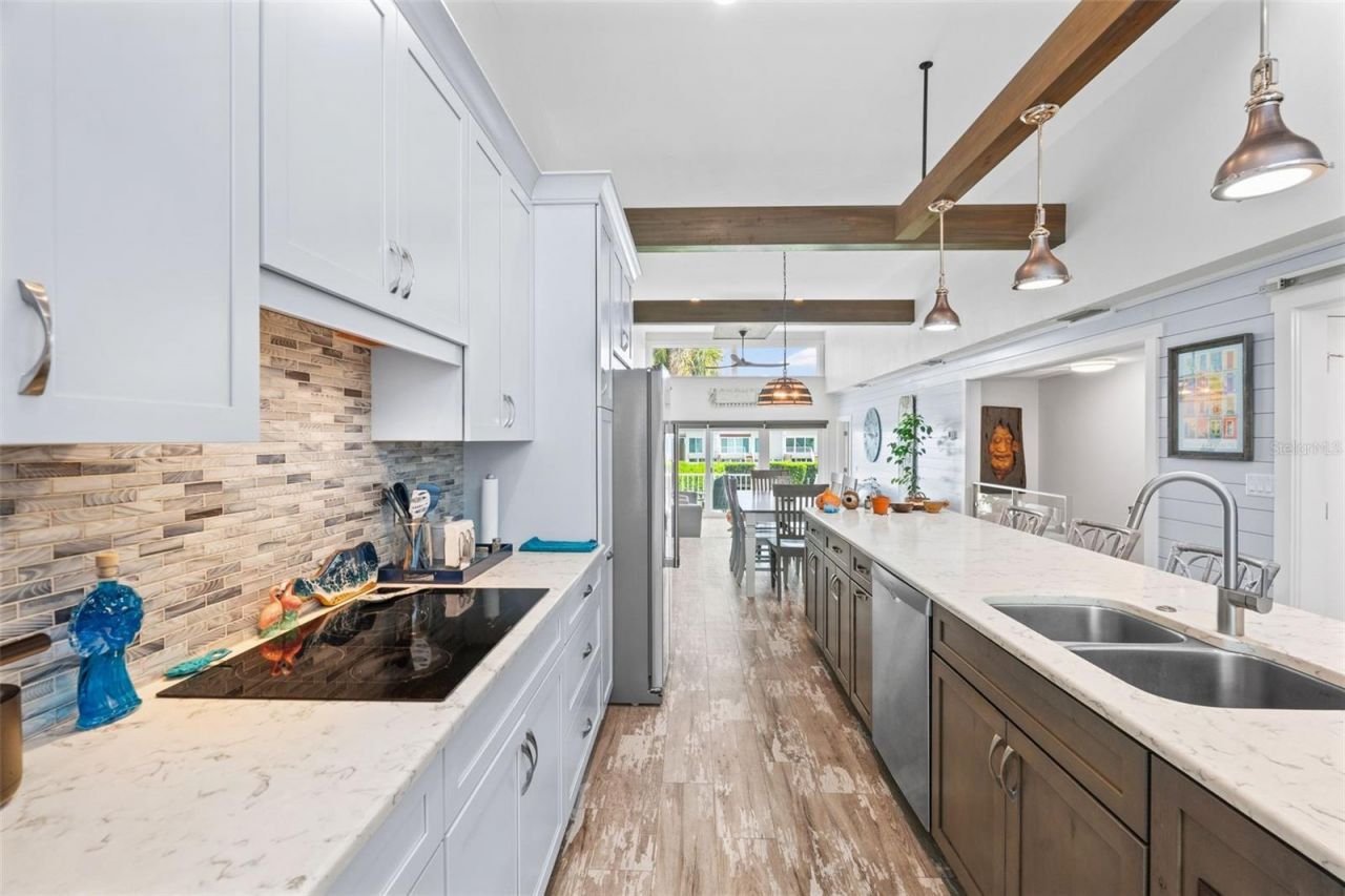 3701 E Bay Drive, Unit 1, Bradenton Beach, FL 34217 Photo