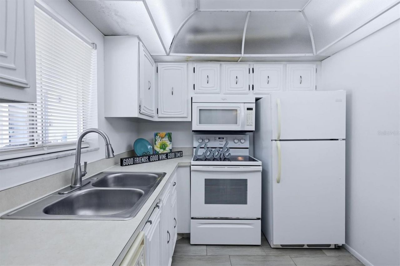1714 69th Avenue W, Unit A303, Bradenton, FL 34207 Photo