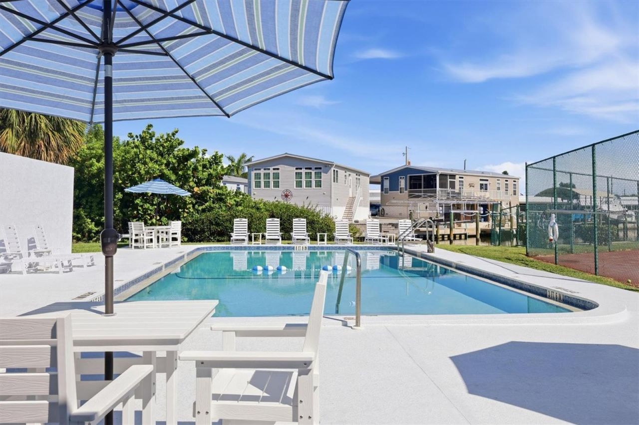1714 69th Avenue W, Unit A303, Bradenton, FL 34207 Photo