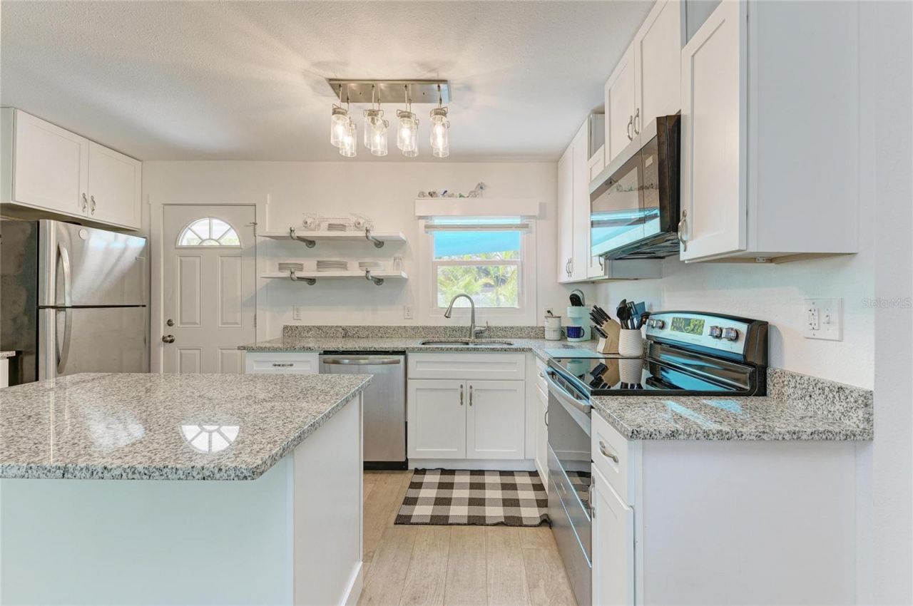901 Oak Street Sw, Ruskin, FL 33570 Photo