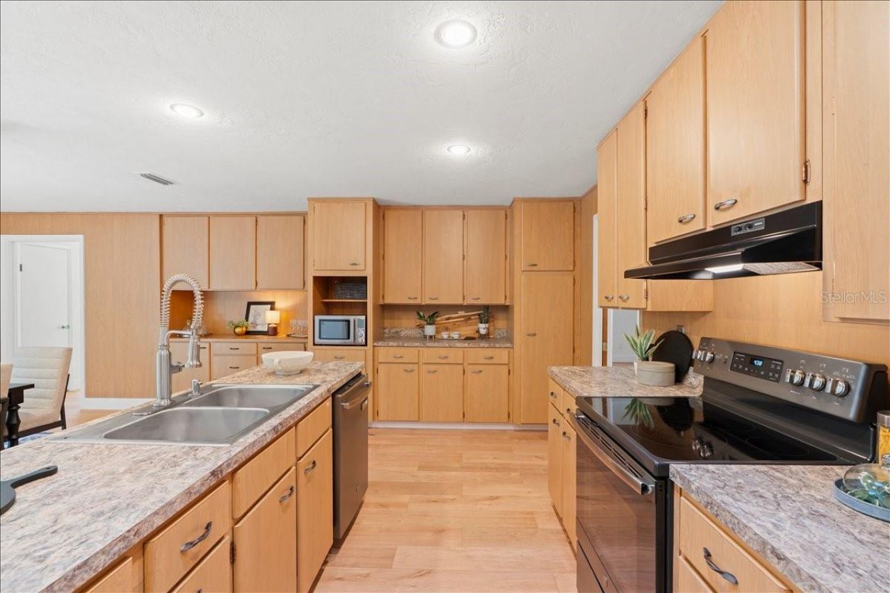 1019 NW 36th Road, Gainesville, FL 32609 Photo