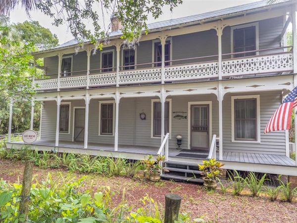 200 PARK STREET , MELROSE, FL 32666