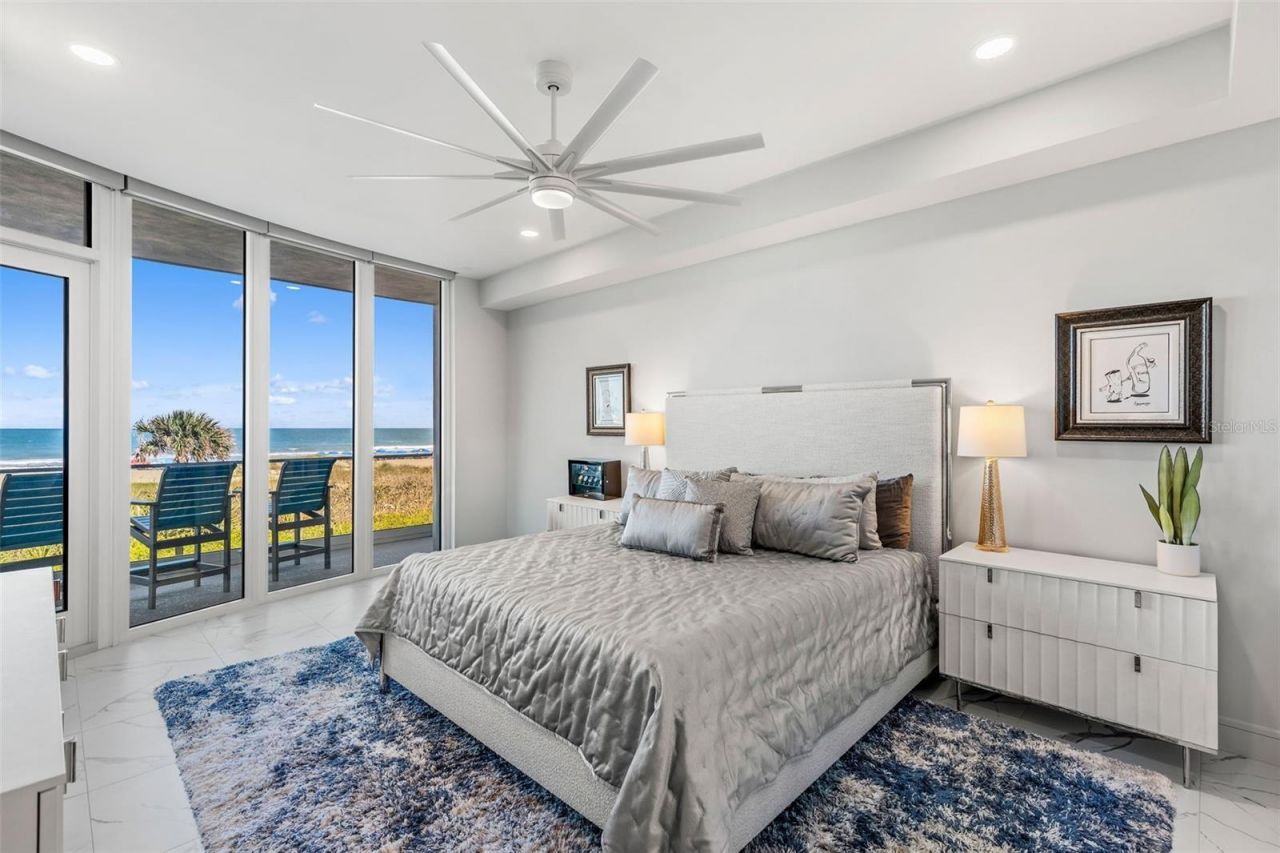 65 N Atlantic Avenue, Unit 205, Cocoa Beach, FL 32931 Photo