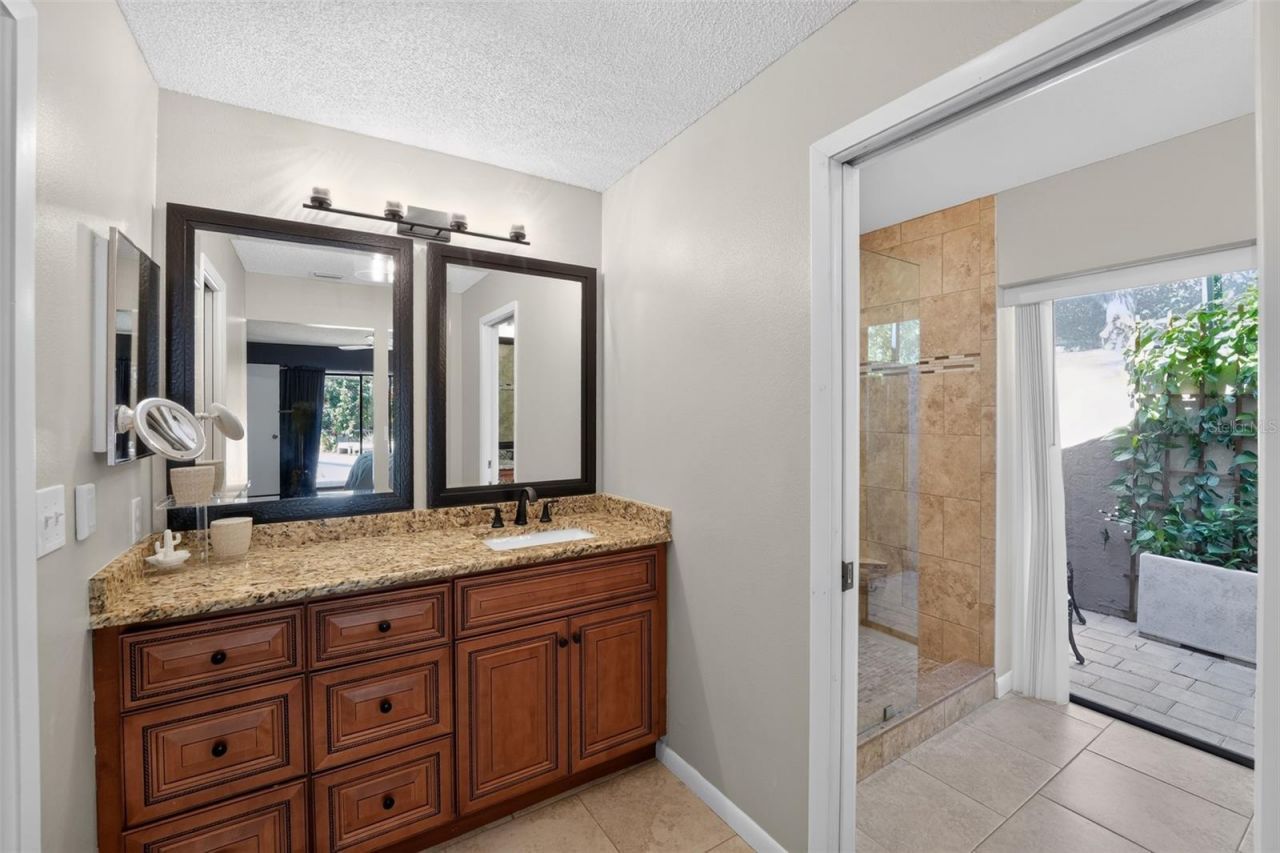 3935 Country View Lane , Sarasota, FL 34233 Photo