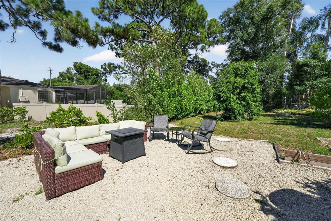 3935 Country View Lane , Sarasota, FL 34233 Photo
