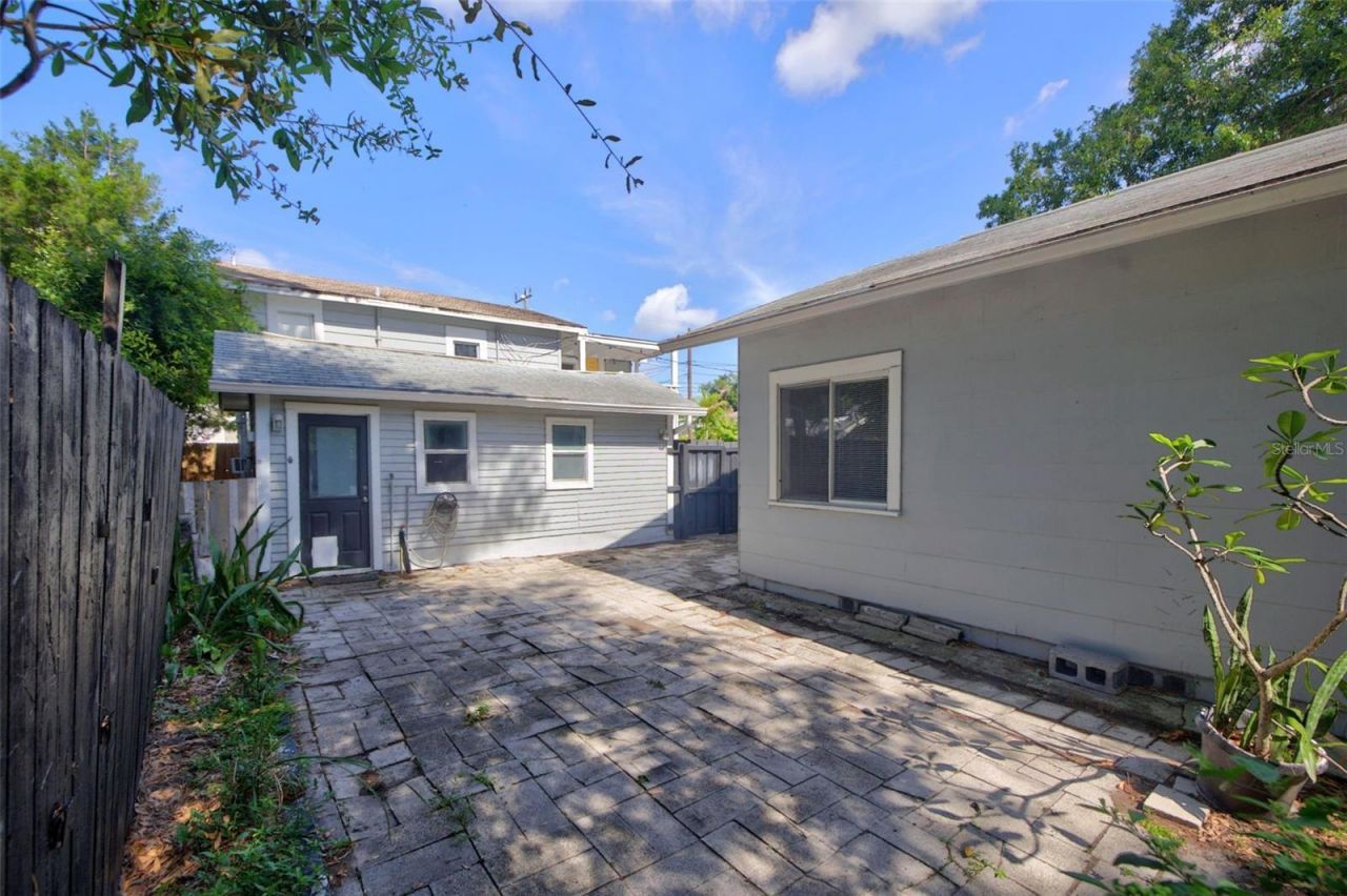 1162 Highland Street N, Saint Petersburg, FL 33701 Photo