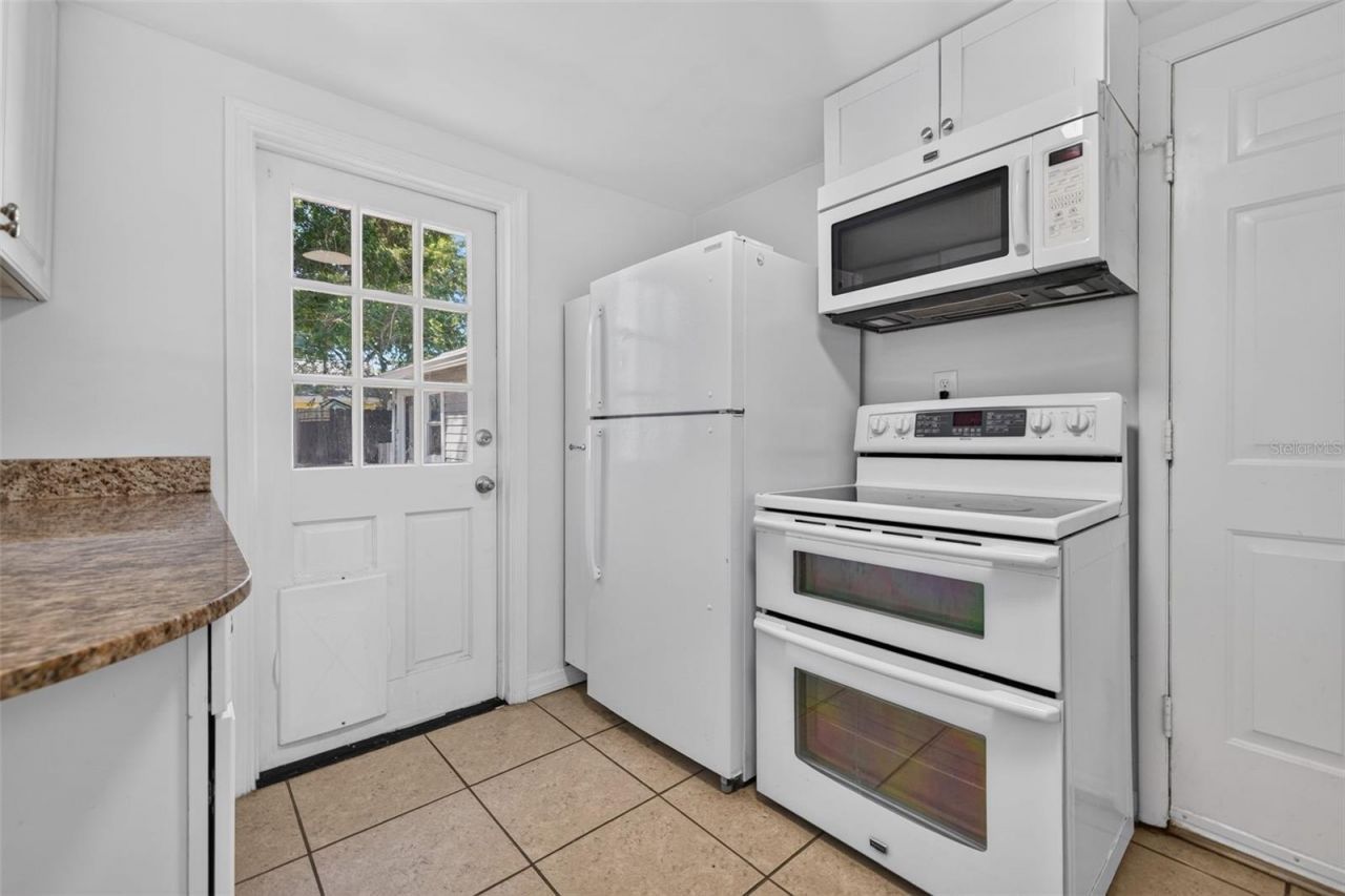 1162 Highland Street N, Saint Petersburg, FL 33701 Photo