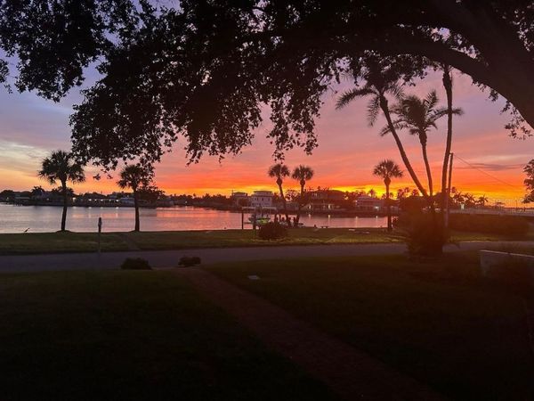 110 SUNSET DRIVE S, ST PETERSBURG, FL 33707