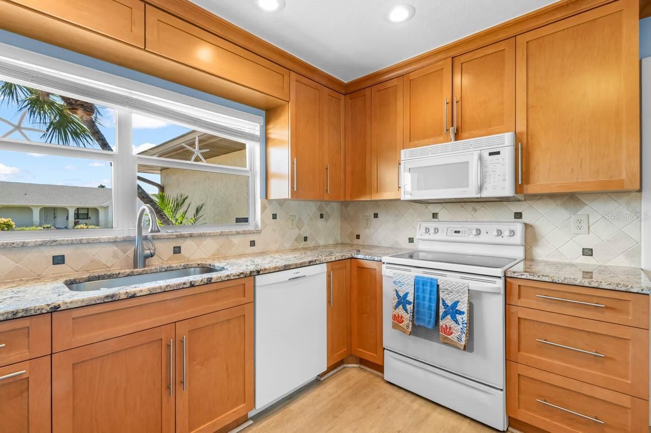 4503 Coral Lake Drive , Bradenton, FL 34210 Photo